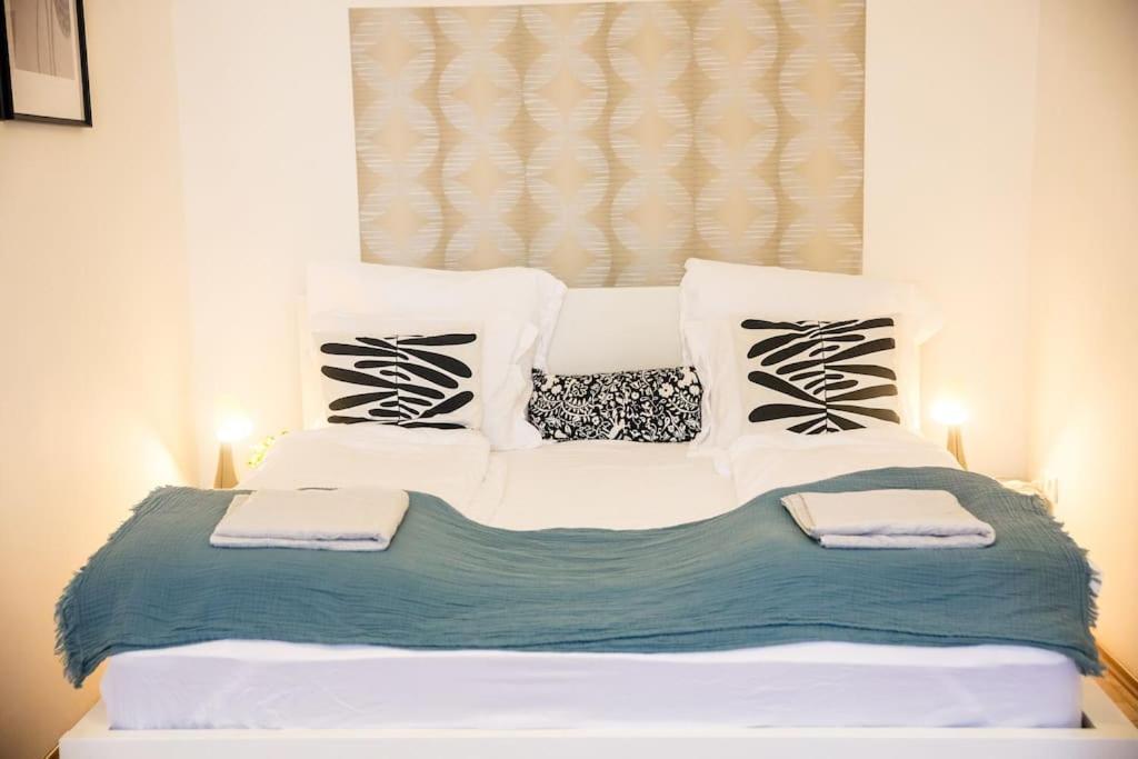 Opera Apartment Budapest With Three Bedroom W Ac Exterior photo
