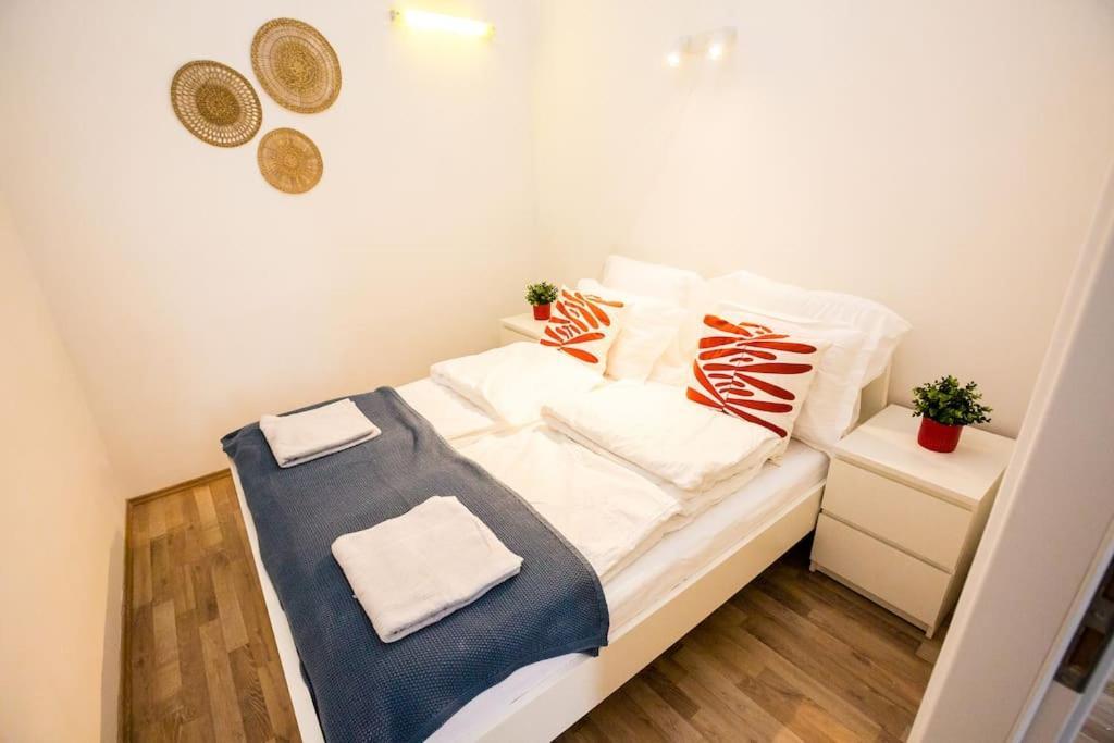 Opera Apartment Budapest With Three Bedroom W Ac Exterior photo